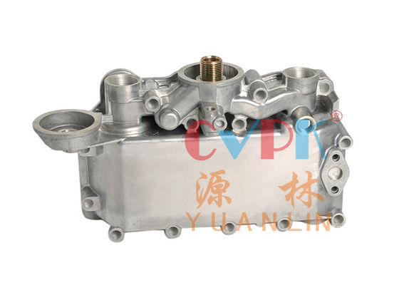 Un escavatore estraente Oil Cooler Cover 04290781 di 04290781 motore per il motore DF416M1013ECP di Deutz